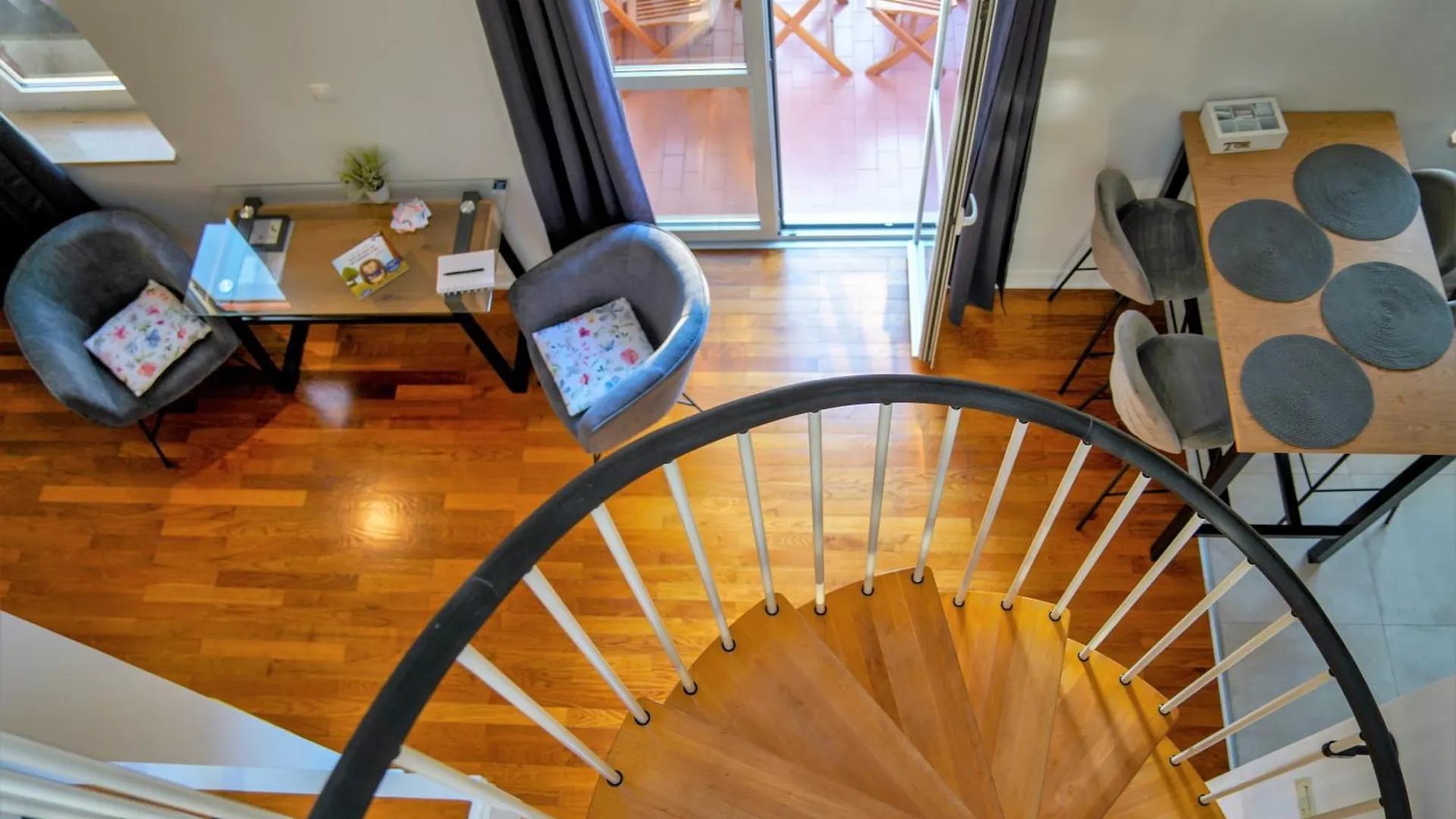 Stunning New Apartment In Centre Of 부젯 크로아티아